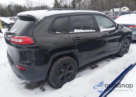 2016 Jeep Cherokee Altitude z USA, uszkodzony, nr VIN 1C4PJMCS7GW102077